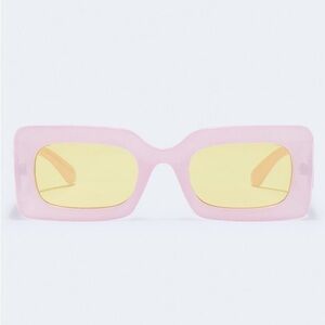 💗2/$10💗 NWT 
Chunky Rectangle Sunglasses, Pink